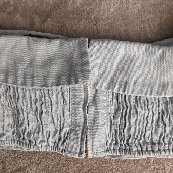 Twelve by OnTwelfth Denim Crop Top Size Medium - Picture 6 of 8